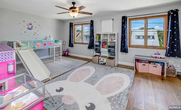 328 Travers Pl, Lyndhurst NJ  07071-2110 exterior