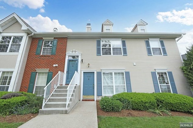 1132 Stafford St #1132, Mahwah, NJ 07430