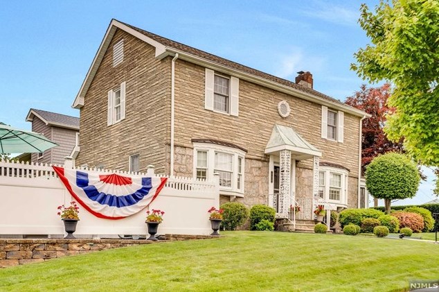 455 Columbia Blvd, Wood-Ridge, NJ 07075