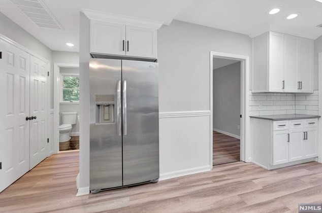 23 Schumacher Ave, Hillsdale NJ  07642-2407 exterior