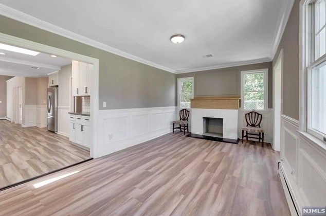23 Schumacher Ave, Hillsdale NJ  07642-2407 exterior