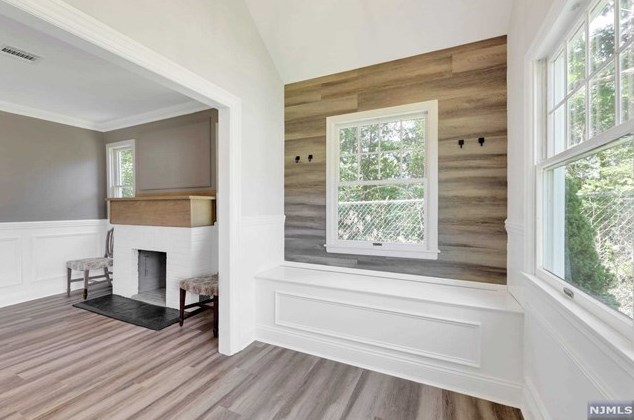 23 Schumacher Ave, Hillsdale NJ  07642-2407 exterior