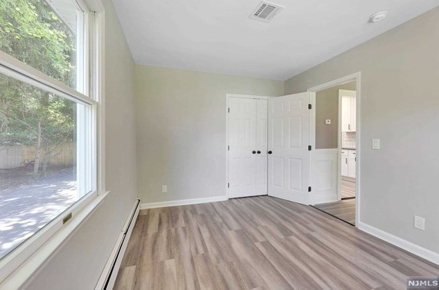 23 Schumacher Ave, Hillsdale NJ  07642-2407 exterior