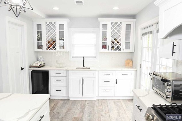 152 Clinton Ave, Tenafly NJ  07670-2223 exterior