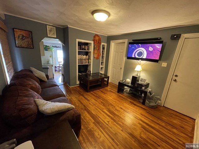 86 Steuben St #2nd Floor, East Orange, NJ 07018