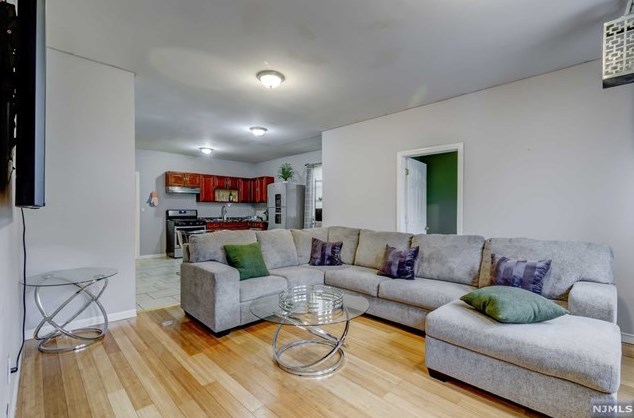 259 Schley St, Newark, NJ 07112