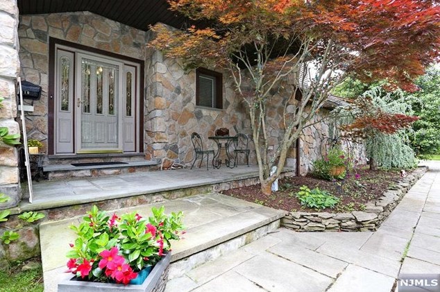 110 South Ave, Norwood, NJ 07648