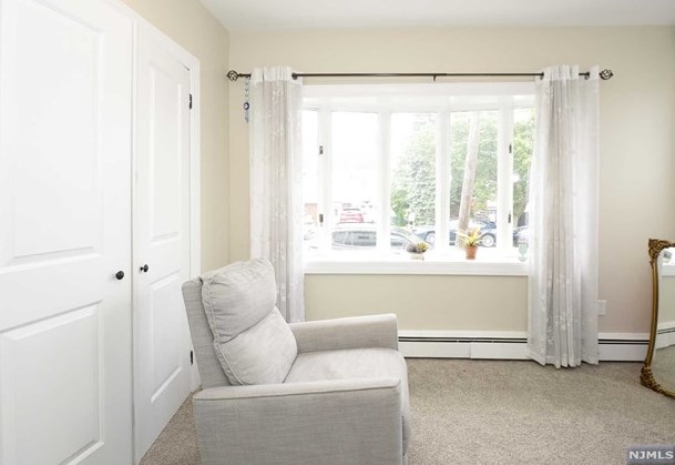 293 Mt Pleasant Ave #1, Wallington, NJ 07057