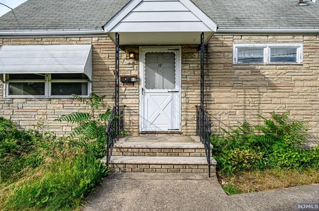 17 Patton St, Lodi, NJ 07644