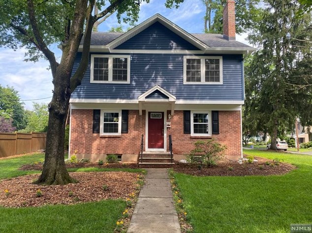 26 Steuben Ave, Westwood, NJ 07675-1523