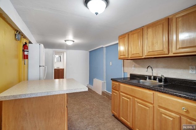6004 Jackson St #b1, West New York, NJ 07093