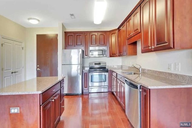 20 Ave At Port Imperial Apt 236, West New York, NJ 07093