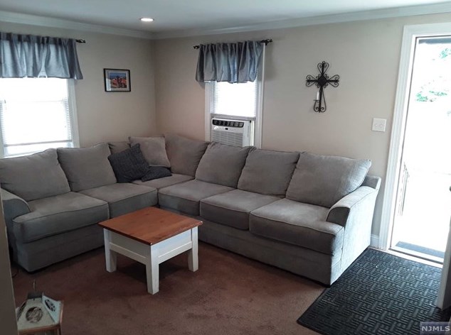 241 David Hooper Pl, Westwood, NJ 07675