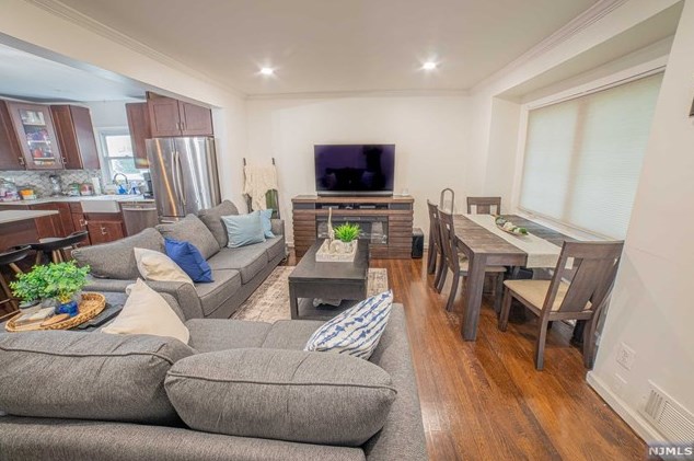365 Shaler Blvd, Ridgefield, NJ 07657