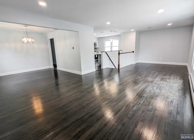 2 Elmwood Terrace, Elmwood Park, NJ 07407