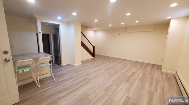 406 Northwood Way, Palisades Park, NJ 07650