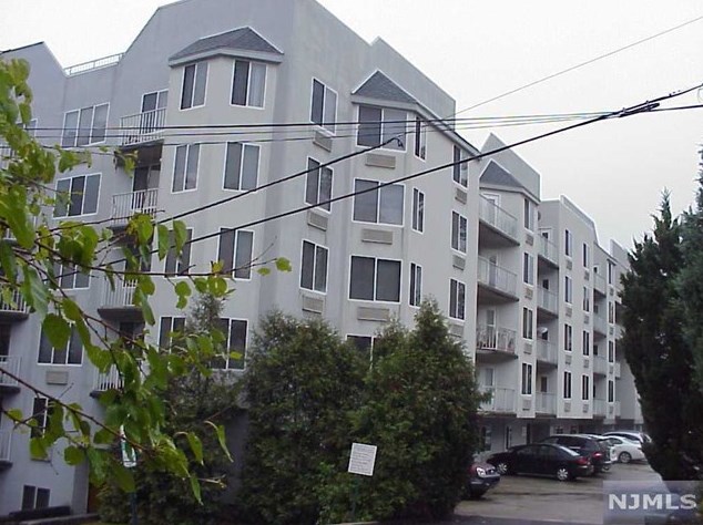115 Polifly Rd #gj2, Hackensack, NJ 07601