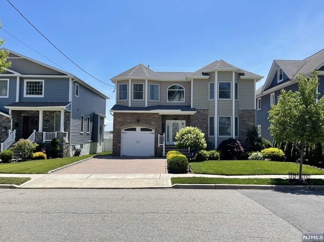 122 Madison St, Wood-Ridge, NJ 07075