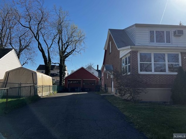 242 Bell Ave, Lodi, NJ 07644