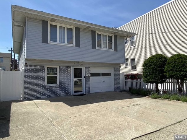 191 Cedar St, Cliffside Park, NJ 07010