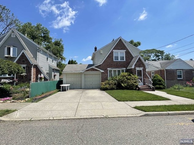 12 Silleck St, Clifton, NJ 07013