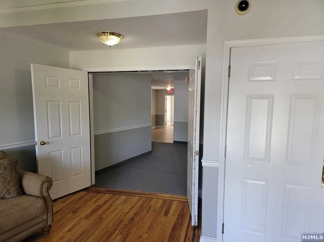25 Crest St, Westwood, NJ 07675