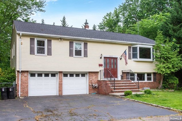 1 Nugent Pl, Westwood, NJ 07675-1521