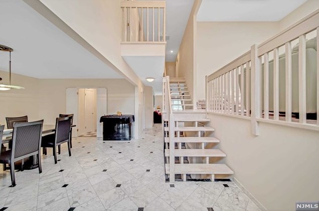 212 Terrace Ave, Lodi, NJ 07644