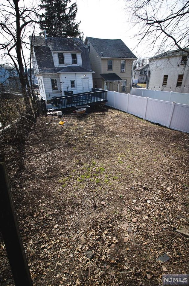 81 Dewey St, Bloomfield, NJ 07003