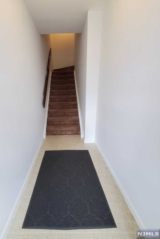 925 Main St #2, Hackensack, NJ 07601