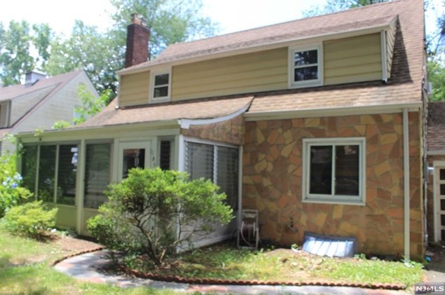 1836 Longview Ct, Teaneck, NJ 07666