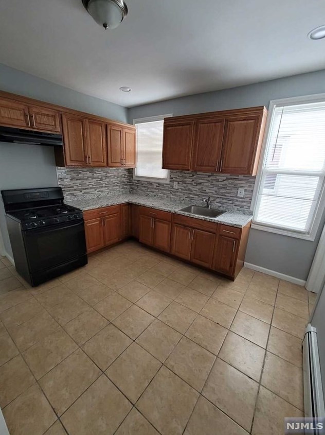 27 Cedar Ave, Newark, NJ 07106