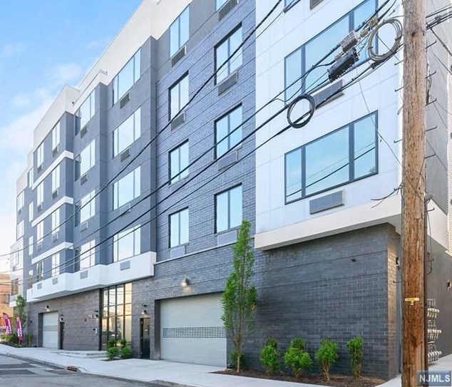 5711 Washington St #304, West New York, NJ 07093