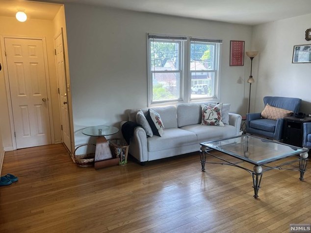 299 Jefferson Ave, Cresskill, NJ 07626