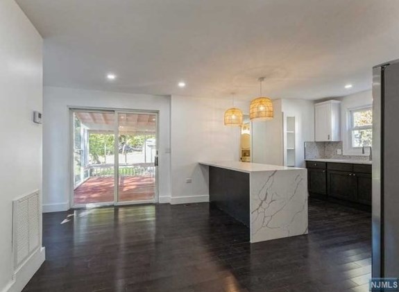 22 Orchard St, Hillsdale NJ  07642-2013 exterior