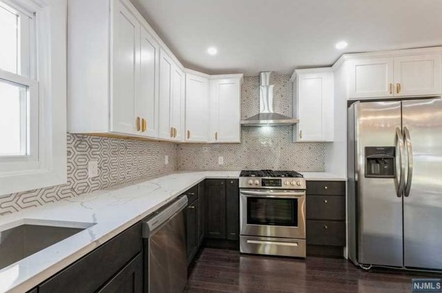 22 Orchard St, Hillsdale NJ  07642-2013 exterior