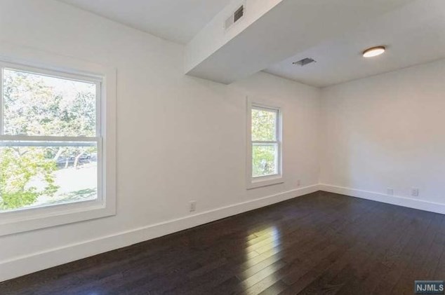 22 Orchard St, Hillsdale NJ  07642-2013 exterior