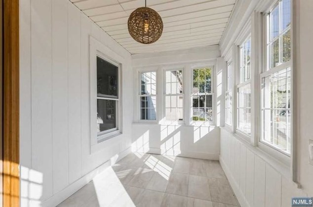 22 Orchard St, Hillsdale NJ  07642-2013 exterior