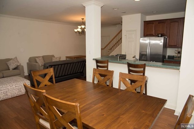 176 Riverwalk Way, Clifton NJ  07014-1731 exterior