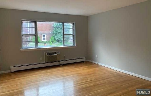 129-131 6th St #apt 1, Fairview, NJ 07022