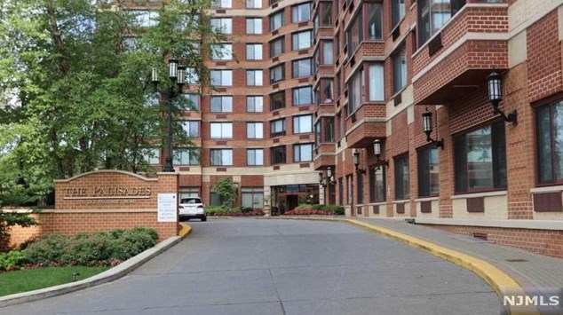 100 Old Palisade Rd #3501, West Fort Lee, NJ 07024