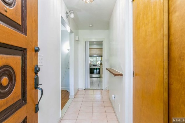 1104 Lynwood Ave, N Milford, NJ 07646