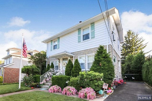 306 Williams Ave, Hasbrouck Heights, NJ 07604