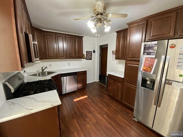 25 Morgan St, Bergenfield NJ 07621-3508 exterior