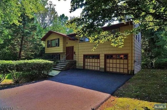 552 Stevens Ave, Ridgewood, NJ 07450