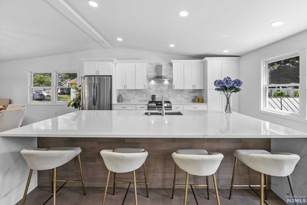 133 Lincoln Blvd, Emerson, NJ 07630
