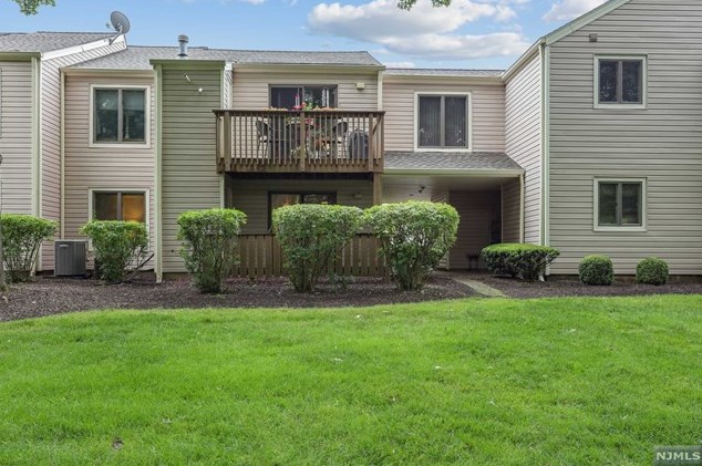 136 Changebridge Rd, Montville Township NJ  07045-9525 exterior