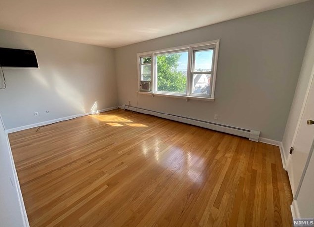 613 2 Ave, Lyndhurst NJ 07071-1219 exterior