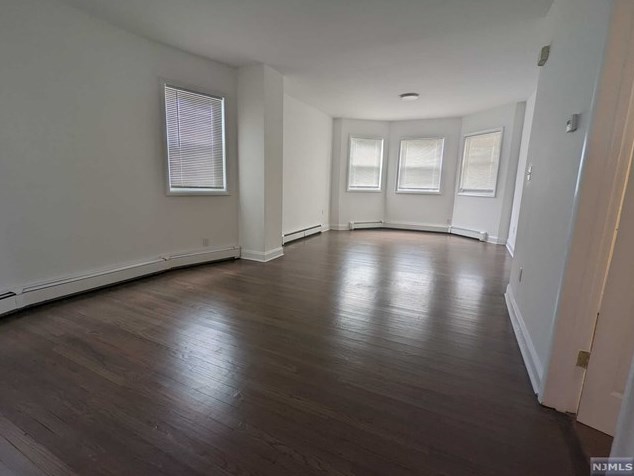 366 Schuyler Ave #1, Kearny, NJ 07032