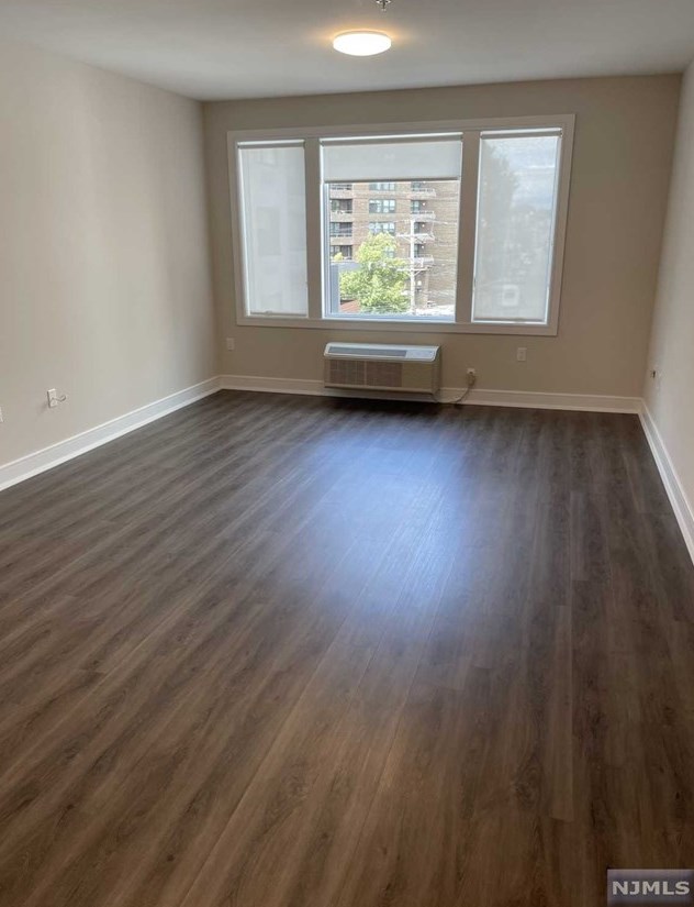 470 Main St #602, West Fort Lee, NJ 07024